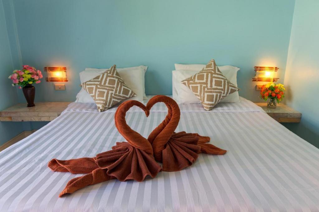 Baan Chaylay Hotel 2*